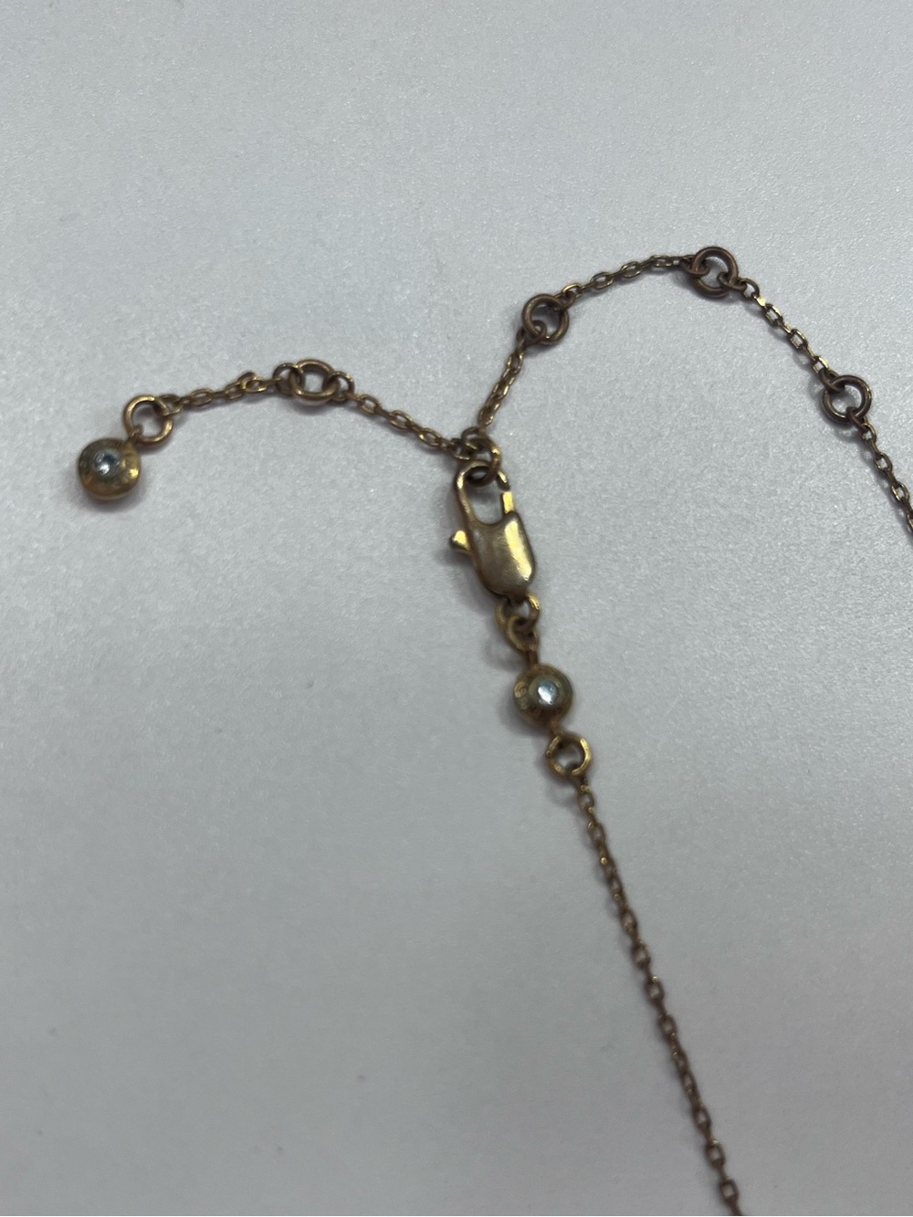 Henri Bendel Gold Crystal Solitaire Pendant Necklace Dainty Minimalist - Picture 3 of 4